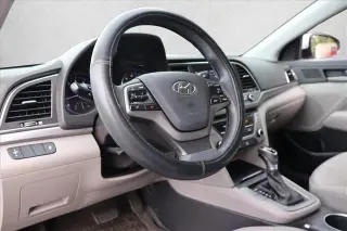 Hyundai ELANTRA 2017 SE 4dr Sedán 6M (EE. UU.)