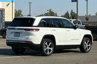 Jeep Grand Cherokee 2023 4x4 30th Anniversary 4xe 4dr SUV