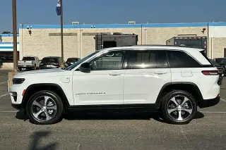 Jeep Grand Cherokee 2023 4x4 30th Anniversary 4xe 4dr SUV