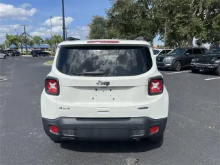 Jeep Renegade 2019 4x4 Latitude 4 puertas SUV