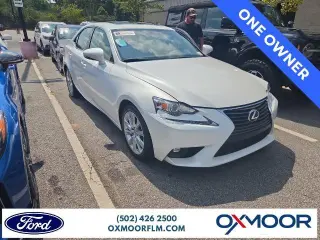 Lexus IS 200t 2016 4dr Sedán