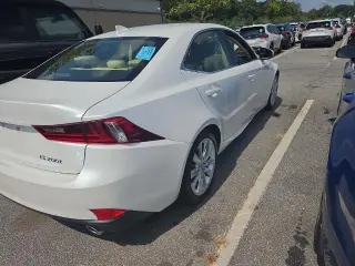 Lexus IS 200t 2016 4dr Sedán