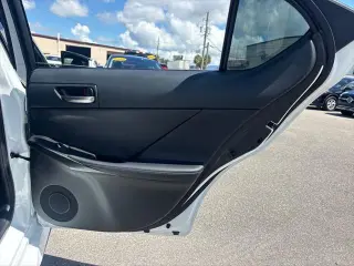 Lexus IS 350 2023 F SPORT 4dr Sedán