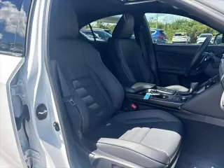 Lexus IS 350 2023 F SPORT 4dr Sedán