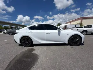 Lexus IS 350 2023 F SPORT 4dr Sedán