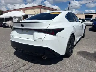 Lexus IS 350 2023 F SPORT 4dr Sedán