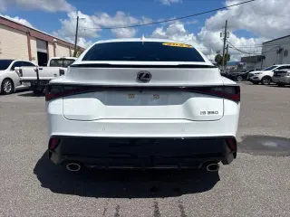 Lexus IS 350 2023 F SPORT 4dr Sedán