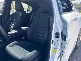 Lexus IS 350 2023 F SPORT 4dr Sedán