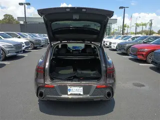 Genesis GV70 2022 AWD 2.5T Standard 4 puertas SUV