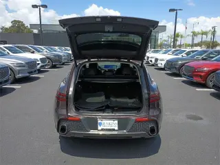 Genesis GV70 2022 AWD 2.5T Standard 4 puertas SUV