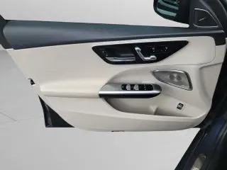 Mercedes-Benz Clase C 2024 C 300 4 Ber Sedán