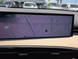 Genesis GV70 2026 AWD 2.5T Estándar 4 tracción 4x4 SUV