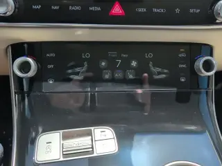 Genesis GV70 2026 AWD 2.5T Estándar 4 tracción 4x4 SUV