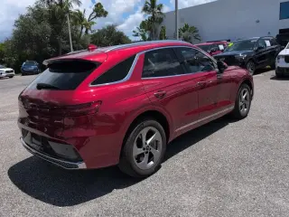 Genesis GV70 2026 AWD 2.5T Estándar 4 tracción 4x4 SUV