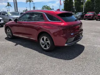 Genesis GV70 2026 AWD 2.5T Estándar 4 tracción 4x4 SUV