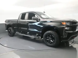 Chevrolet Silverado 1500 2020 4x4 Custom Trail Boss 4 puertas Doble Cabina 2.0 m. SB