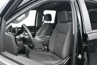 Chevrolet Silverado 1500 2020 4x4 Custom Trail Boss 4 puertas Doble Cabina 2.0 m. SB