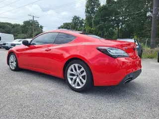 Hyundai Genesis Coupe 2013 2.0T 2dr Coupe
