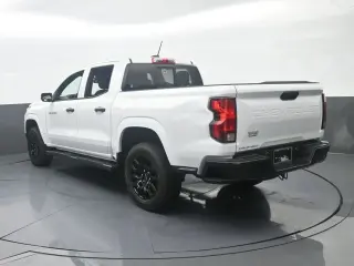 Chevrolet Colorado 2025 4x2 Work Truck 4dr Crew Cab 5 ft. SB