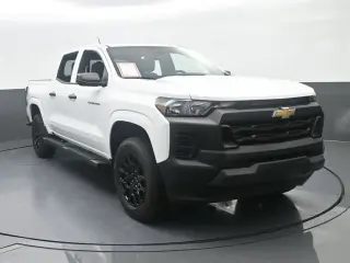 Chevrolet Colorado 2025 4x2 Work Truck 4dr Crew Cab 5 ft. SB