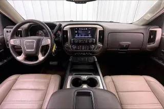 GMC Sierra 1500 2015 4x4 Denali 4dr Crew Cab 5.8 ft. SB