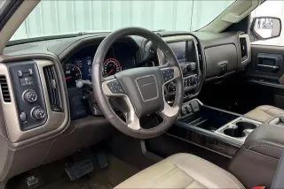 GMC Sierra 1500 2015 4x4 Denali 4dr Crew Cab 5.8 ft. SB