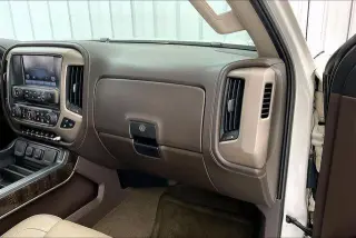 GMC Sierra 1500 2015 4x4 Denali 4dr Crew Cab 5.8 ft. SB