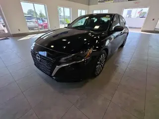 Nissan Altima 2025 2.5 SV 4dr Sedán
