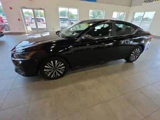 Nissan Altima 2025 2.5 SV 4dr Sedán