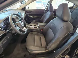 Nissan Altima 2025 2.5 SV 4dr Sedán