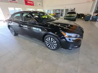 Nissan Altima 2025 2.5 SV 4dr Sedán