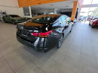 Nissan Altima 2025 2.5 SV 4dr Sedán