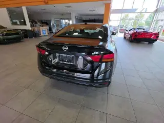 Nissan Altima 2025 2.5 SV 4dr Sedán