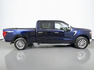 Ford F-150 2025 4x4 Lariat 4dr SuperCrew 5.5 ft. SB