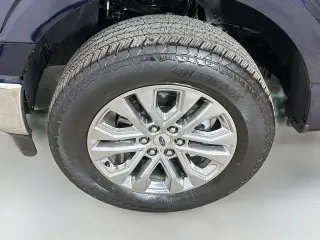 Ford F-150 2025 4x4 Lariat 4dr SuperCrew 5.5 ft. SB