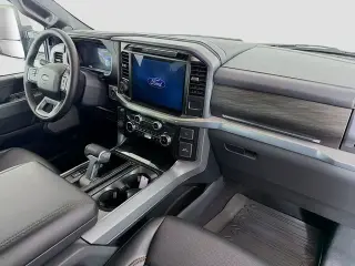 Ford F-150 2025 4x4 Lariat 4dr SuperCrew 5.5 ft. SB