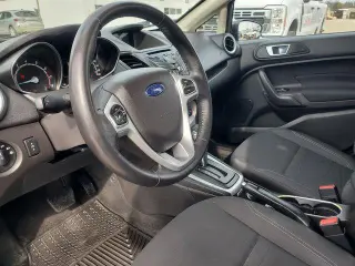 Ford Fiesta 2015 SE 4dr Sedán