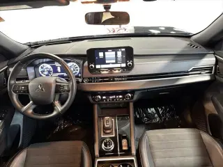 Mitsubishi Outlander 2024 AWD SE 4dr SUV