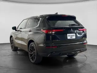 Mitsubishi Outlander 2024 AWD SE 4dr SUV