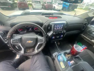 Chevrolet Silverado 2500HD 2022 4x4 LT 4dr Crew Cab SB