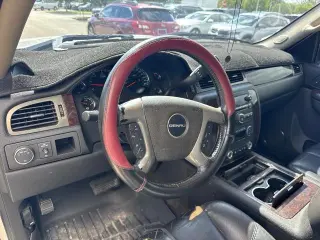 GMC Sierra 1500 2011 AWD Denali 4dr Crew Cab 5.8 ft. SB