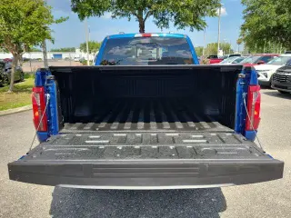 Ford F-150 2025 4x4 XLT 4dr SuperCrew 5.5 ft. SB
