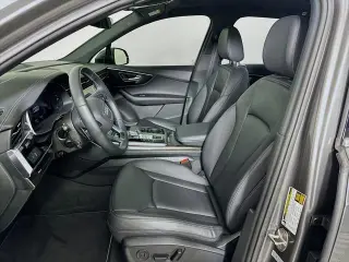 Audi Q7 2025 AWD quattro Premium 45 TFSI 4p SUV