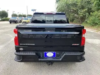 Chevrolet Silverado 1500 2023 4x4 RST 4dr Crew Cab 5.8 ft. SB