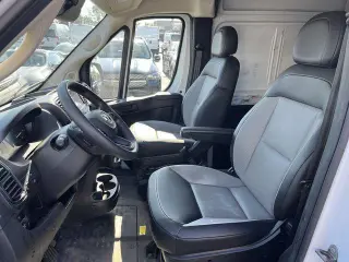 Ram ProMaster 2025 Tradesman 2500 159 WB 3dr High Roof Cargo Van sin asiento para pasajero