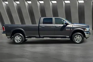 Ram 2500 2017 4x4 Laramie 4puertas Crew Cab 8 ft. LB Pickup