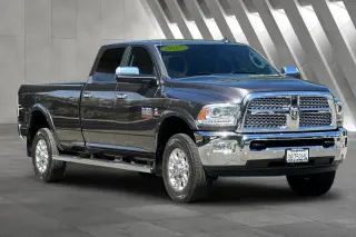 Ram 2500 2017 4x4 Laramie 4puertas Crew Cab 8 ft. LB Pickup