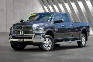 Ram 2500 2017 4x4 Laramie 4puertas Crew Cab 8 ft. LB Pickup