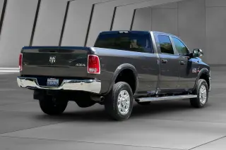 Ram 2500 2017 4x4 Laramie 4puertas Crew Cab 8 ft. LB Pickup