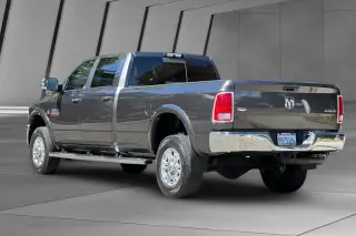 Ram 2500 2017 4x4 Laramie 4puertas Crew Cab 8 ft. LB Pickup